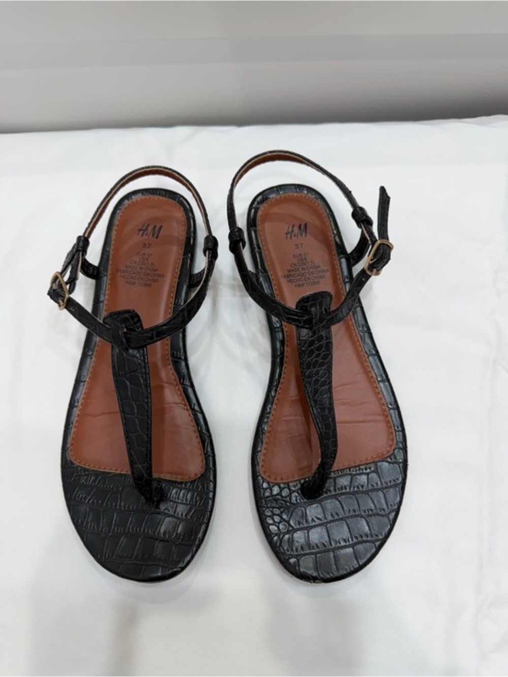 H&M Black Croc-Embossed T-Strap Sandals with Brown Footbed - Size 6/6.5 EU 37